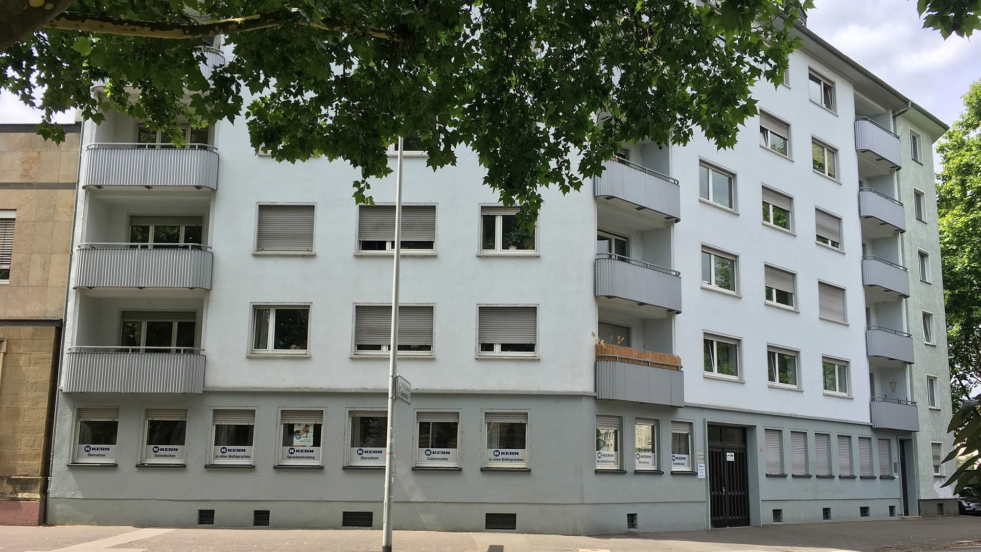 Exterior view of the KERN language school Mainz